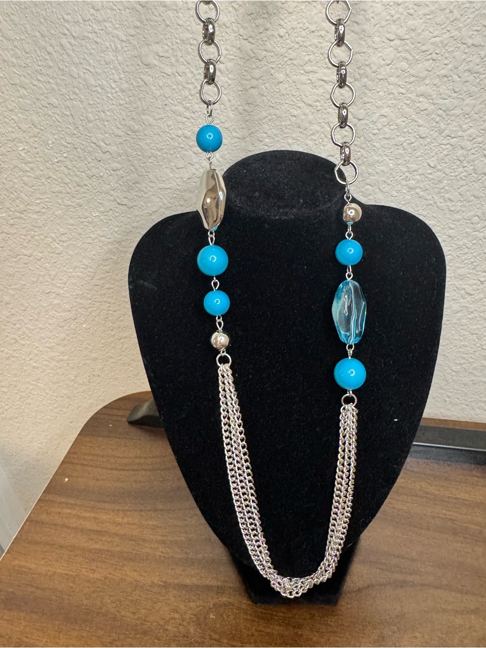 paparazzi Silver-Tone Necklace with Turquoise Blue Beads and Earrings - Picture 4 of 8